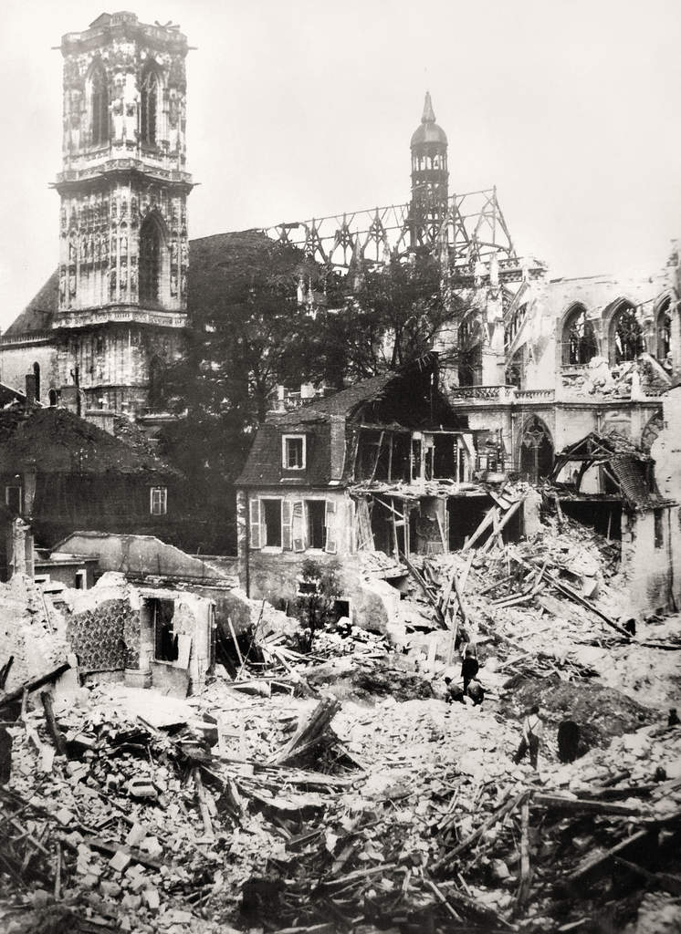 NEVERS 2 Cathdrale 16.07.1944